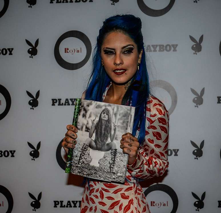 Tati Zaqui lançou seu ensaio para a Playboy nesta terça-feira (14)