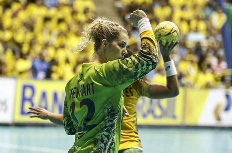 Seleção Feminina de Handebol, Bárbara Arenhart