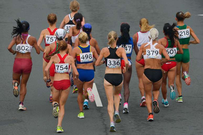 Prova feminina da maratona foi realizada na manhã deste sábado em Toronto