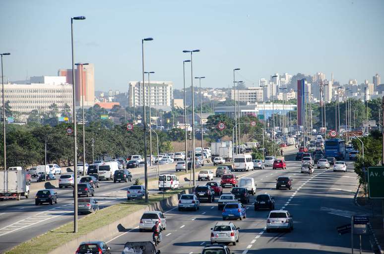 Limite de velocidade foi reduzido nas marginais Tietê e Pinheiros