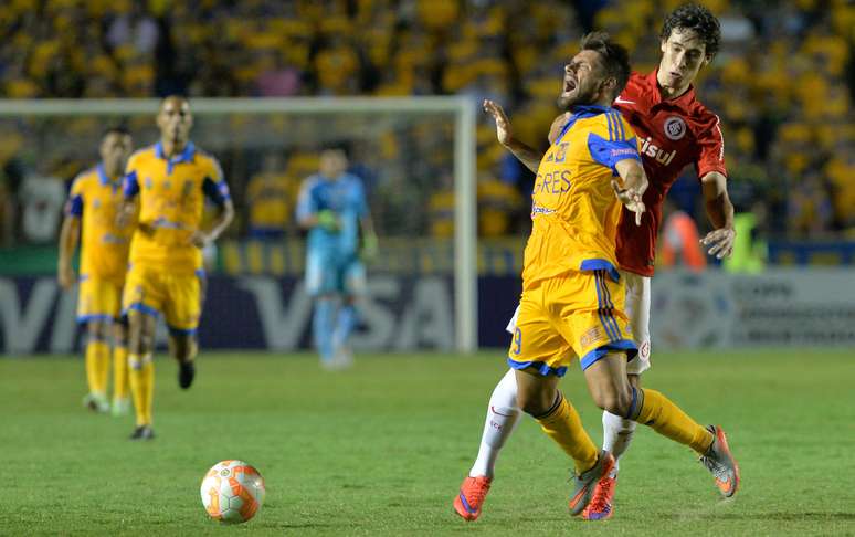 Rafael Sobis perdeu pênalti para o Tigres quando partida estava 2 a 0