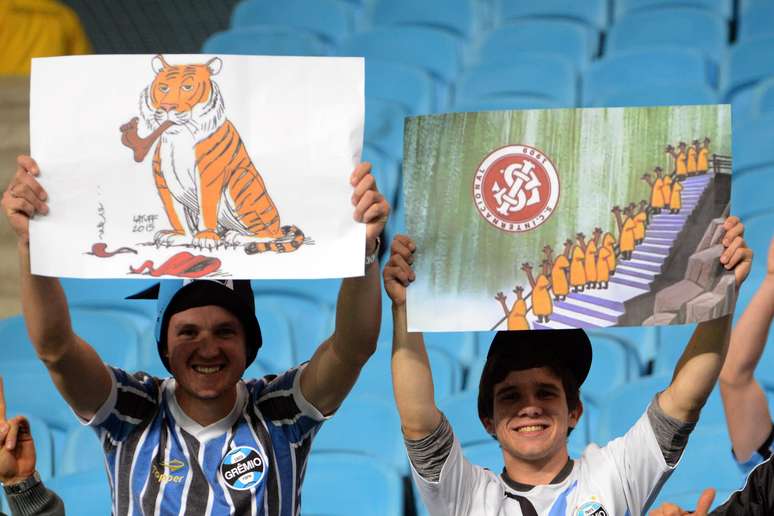 Gremistas não perderam a chance de provocar o rival Internacional pela eliminação contra o Tigres