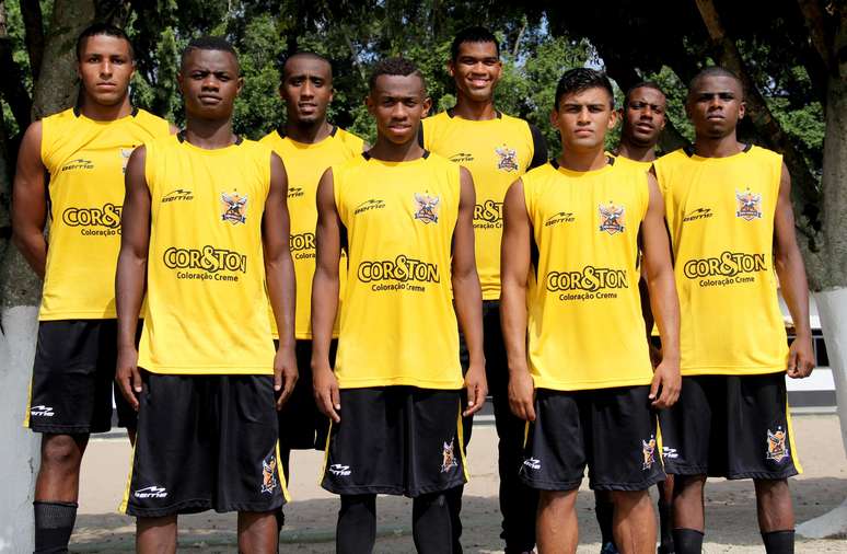 Jogadores da base do Nova Iguaçu