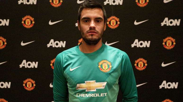 Goleiro Sergio Romero, titular da Argentina, é a nova contratação do Manchester United