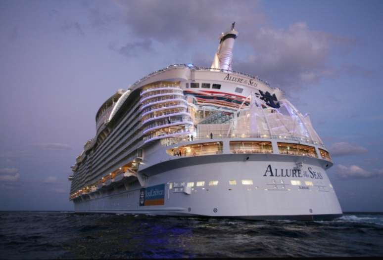 Maior navio do mundo, o Allure of the Seas, estará em cruzeiro pelo Caribe no Ano Novo