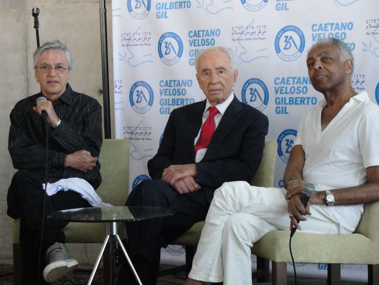 Caetano e Gil se encontraram com ex-presidente israelense 