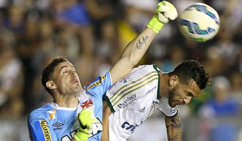 Martin Silva foi substituído após falhar contra o Palmeiras