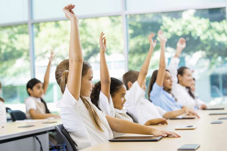 Número de estudantes em escolas privadas, especialmente as católicas, vem caindo