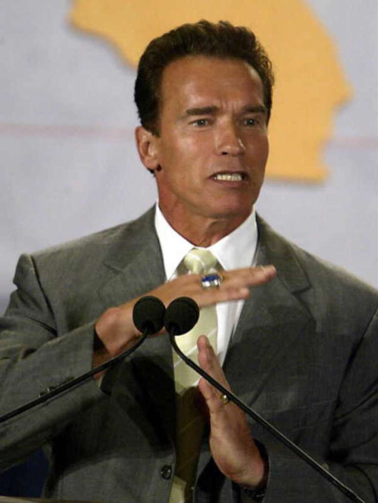 Em 2003, Arnold Schwarzenegger se candidatou ao governo da Califórnia - e venceu