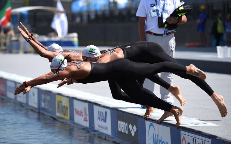 Brasil fez bonito e terminou a maratona aquática por equipes na segunda colocação