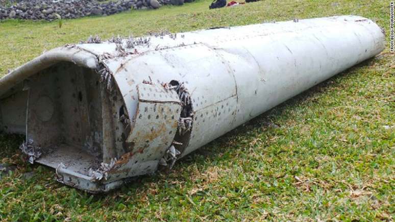 Pedaço de asa foi encontrado nesta quarta-feira em área de ilha no Oceano Índico