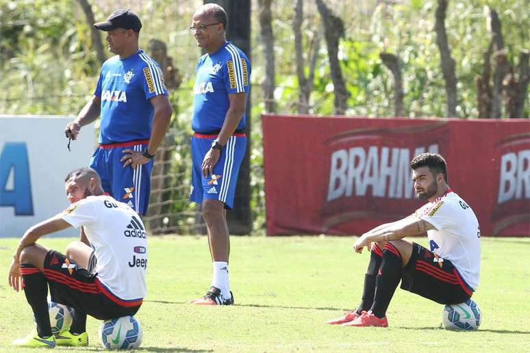Treino do Flamengo - Paulinho e Arthur Maia