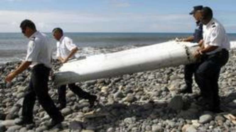 Asa encontrada no mar é ‘muito provavelmente’ do voo MH370