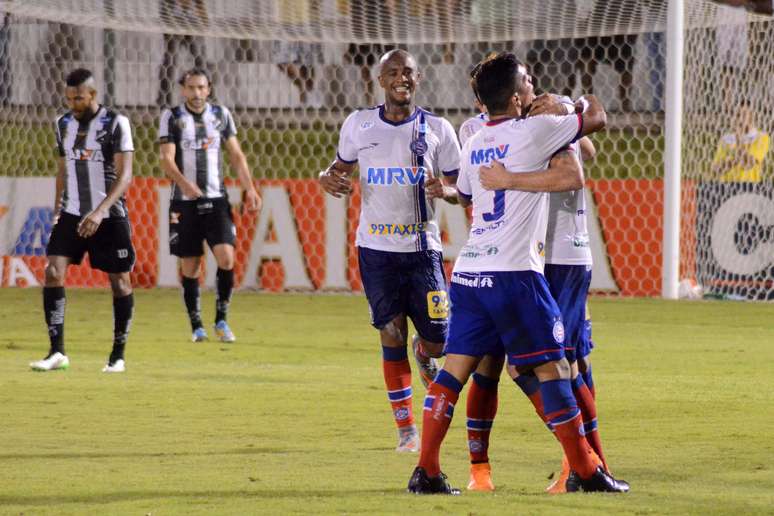 Bahia dominou jogo mesmo fora de casa