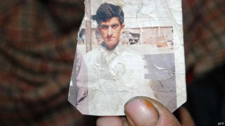 Paquistão ignora apelos e executa condenado por crime supostamente cometido aos 14 anos