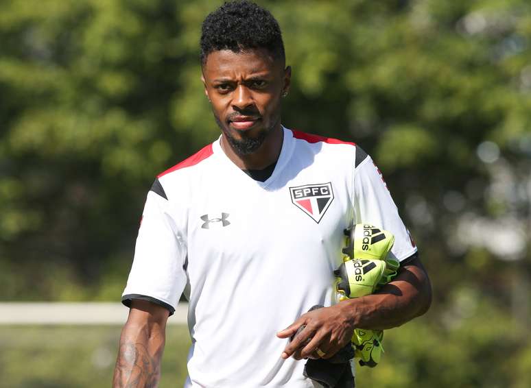 Michel Bastos não será problema para o clássico contra o Corinthians