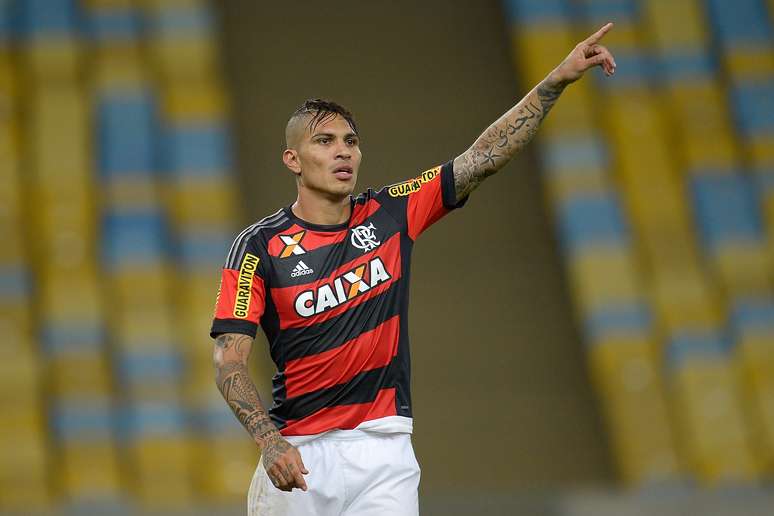 Atacante Paolo Guerrero não marca gol desde sua estreia no Maracanã