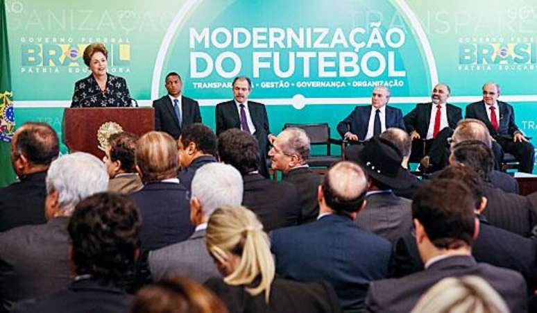 Dilma sanciona Lei do Profut com total de sete vetos