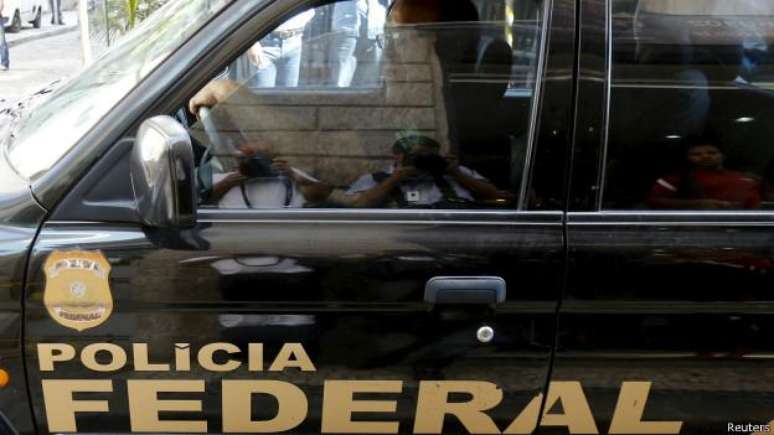 Polícia Federal em operação ligada à Lava Jato no Rio; foram levantadas suspeitas de propina em obras em outros países