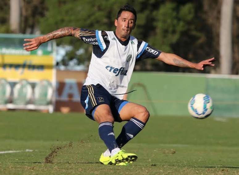 Barrios faria primeiro jogo como titular do Palmeiras