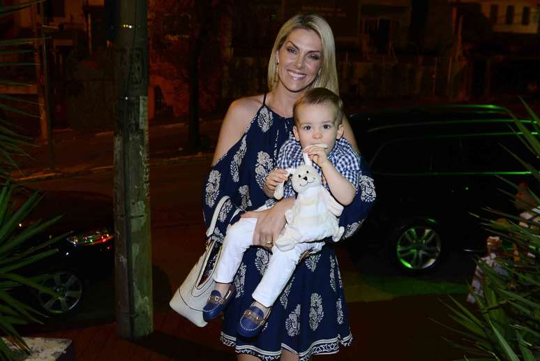 Ana Hickmann e o filho