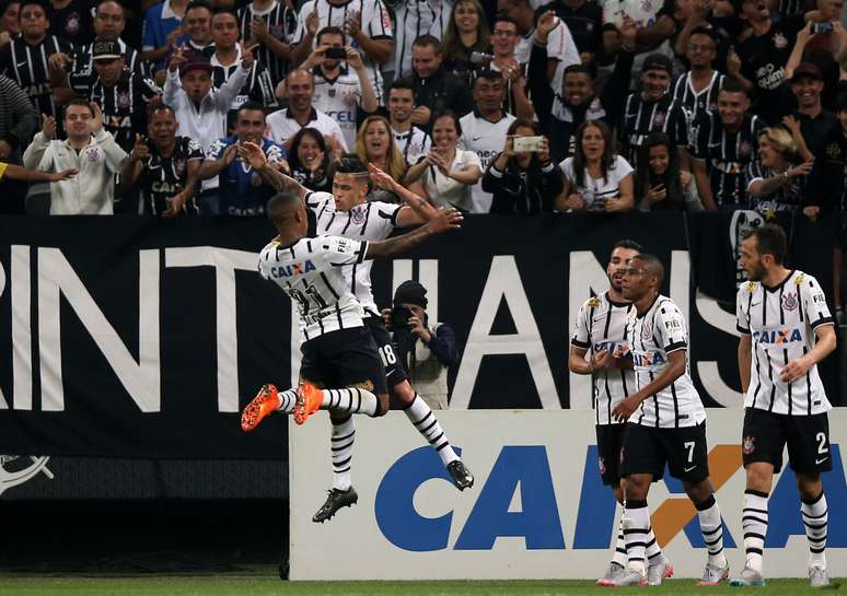 Luciano marcou três gols nas duas últimas partidas do Corinthians