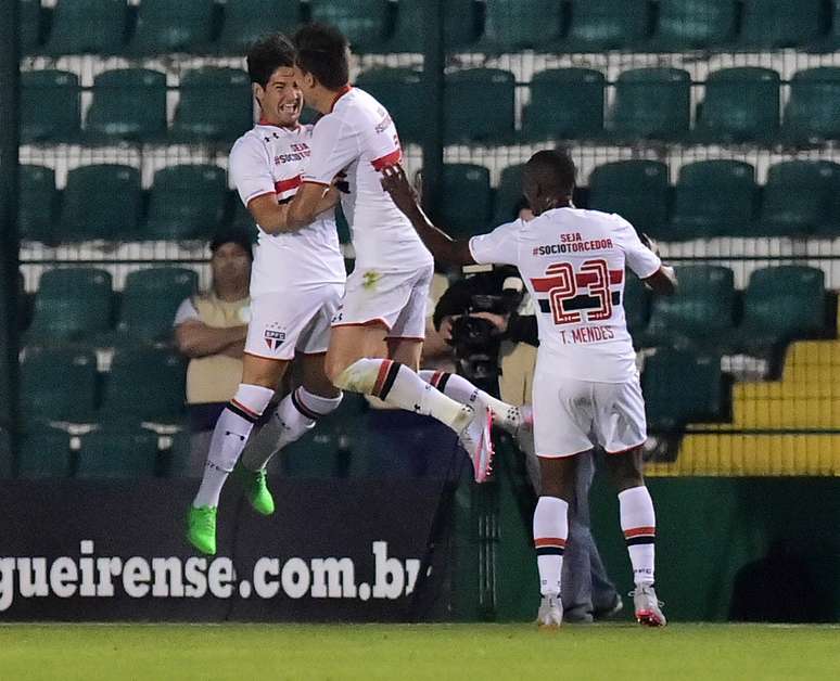 S&atilde;o Paulo resolveu a partida com dois gols no primeiro tempo