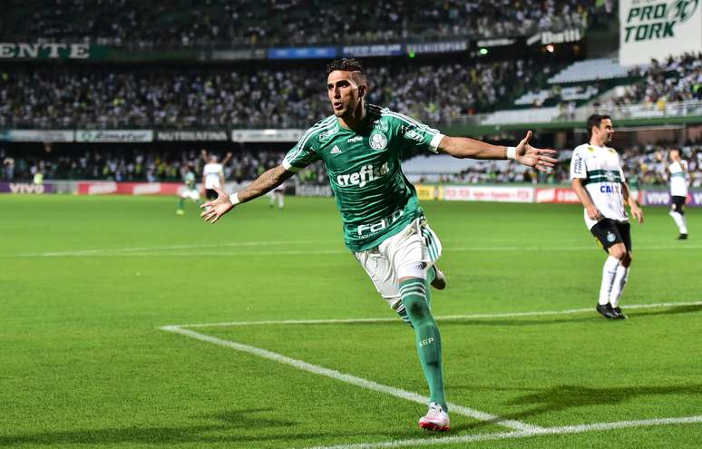 Rafael Marques fez o gol do Palmeiras no 1º minuto da etapa final