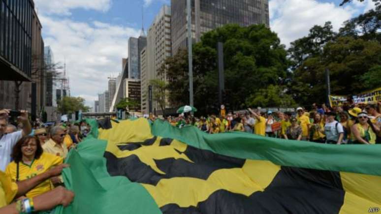 Manifestação em SP reuniu 135 mil pessoas, segundo o instituto Datafolha, ou 350 mil pessoas, segundo a PM