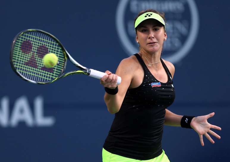 Suíça de 18 anos bateu a todo-poderosa Serena Williams e vai pegar a romena Simona Halep na final em Toronto