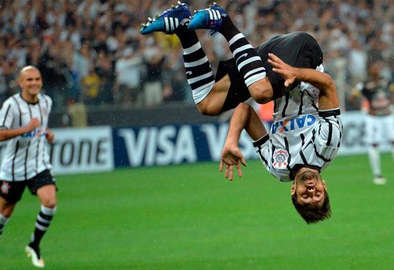 Timão se supera e goleia na Libertadores