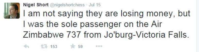Tu&iacute;te do enxadrista ap&oacute;s o voo: 'N&atilde;o estou dizendo que eles est&atilde;o perdendo dinheiro, mas eu era o &uacute;nico passageiro do 737 da Air Zimbabwe de Johannesburgo a Victoria Falls'