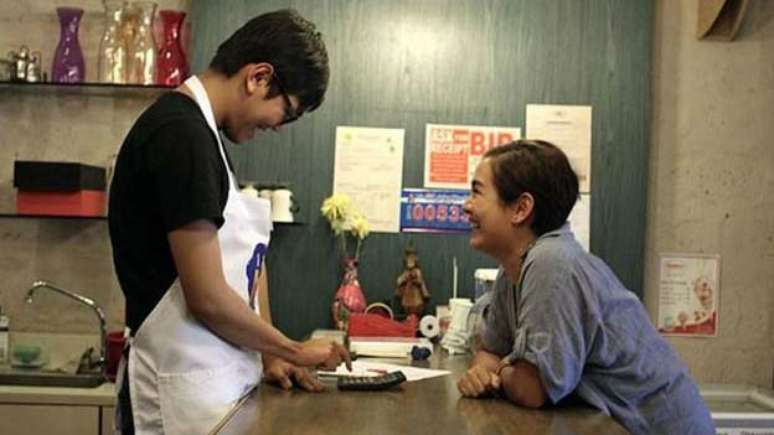 A mãe de Jose, Girlie, nunca viu diferenças entre o filho autista e as suas outras crianças