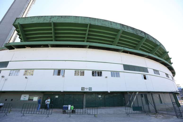 Coritiba fechou o treinamento à imprensa nesta terça-feira, mais uma vez