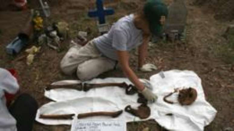 At&eacute; o momento, j&aacute; foram recuperadas ossadas de mais de 200 imigrantes no Sagrado Cora&ccedil;&atilde;o