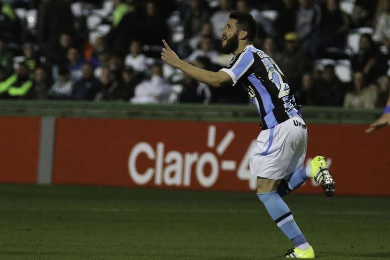 Marcelo Oliveira comemora gol da vitória do Grêmio