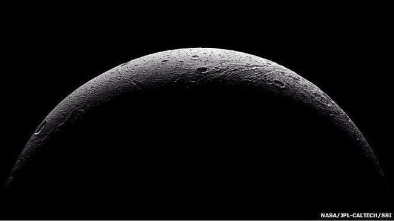 No ano que vem, a Cassini deve ir em dire&ccedil;&atilde;o aos an&eacute;is de Saturno