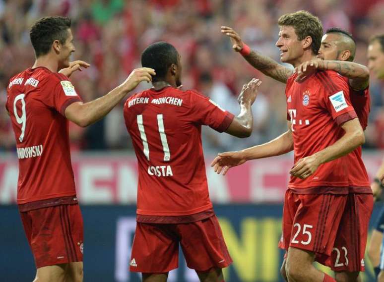 Atuando com um a menos em parte do segundo tempo, o Bayern apresentava dificuldades para criar, mas conseguiu a virada.