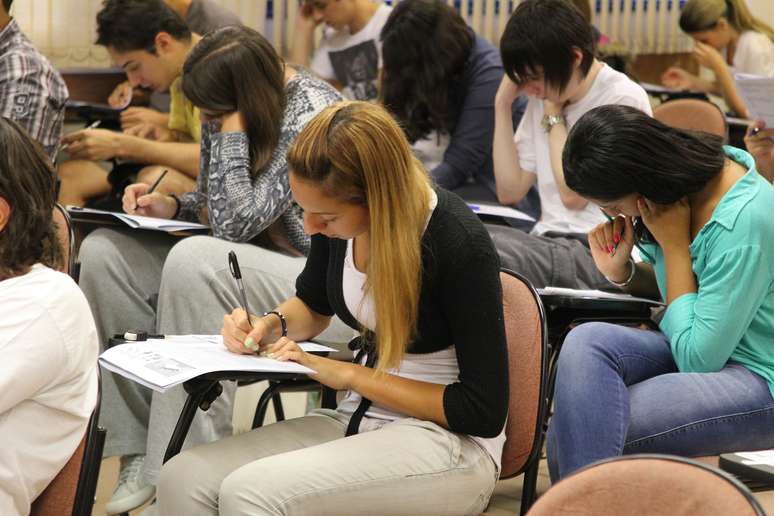 Fique atento aos enunciados das questões de múltipla escolha: todos os dados são importantes