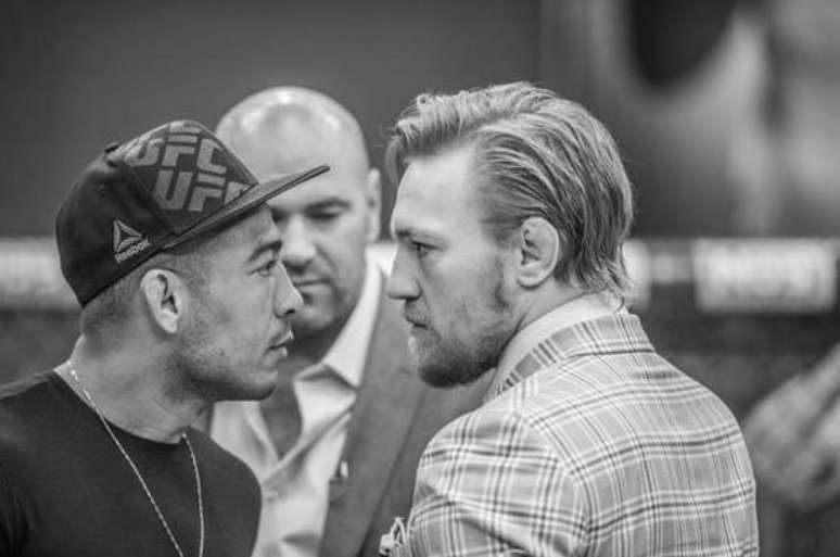 José Aldo encara Conor McGregor nos bastidores do TUF americano