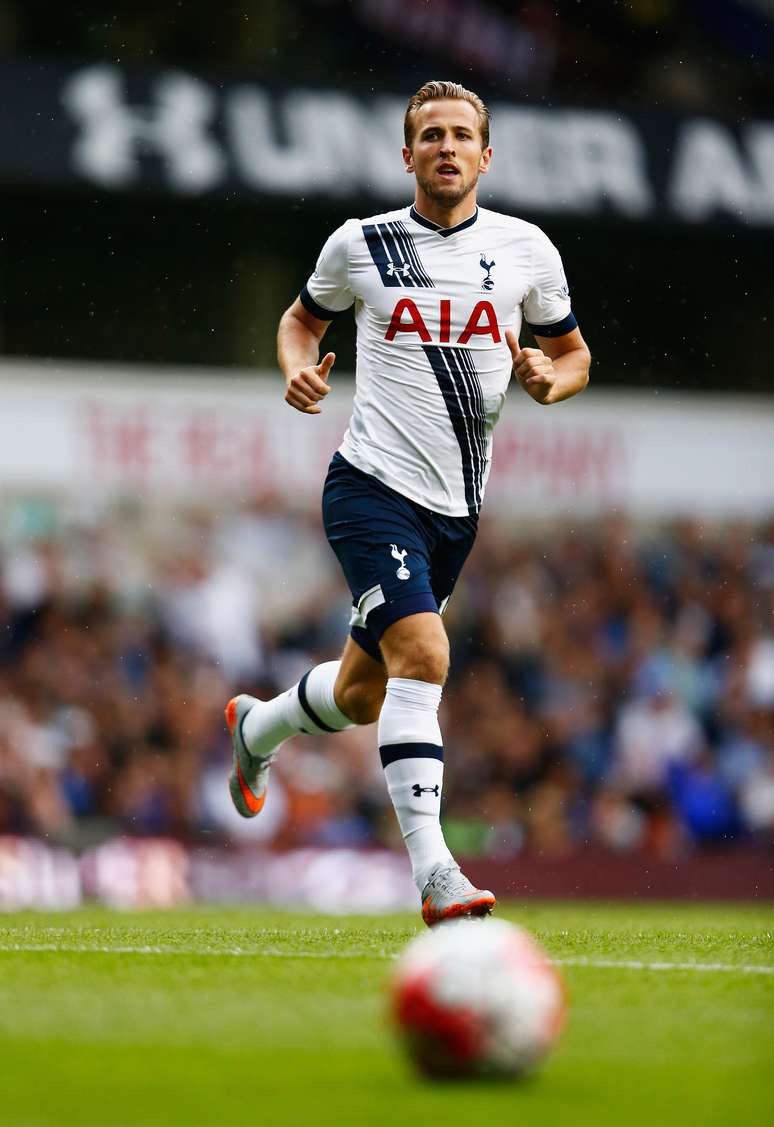 Harry Kane perdeu chances, e Tottenham não saiu do zero