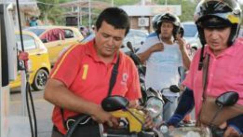 Há pouca oferta de gasolina legal em Cúcuta