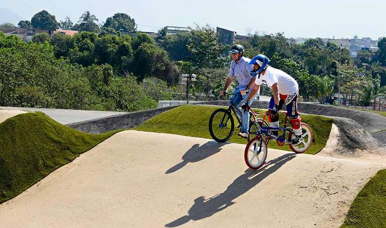 Eduardo Paes apresenta a pista de ciclismo BMX