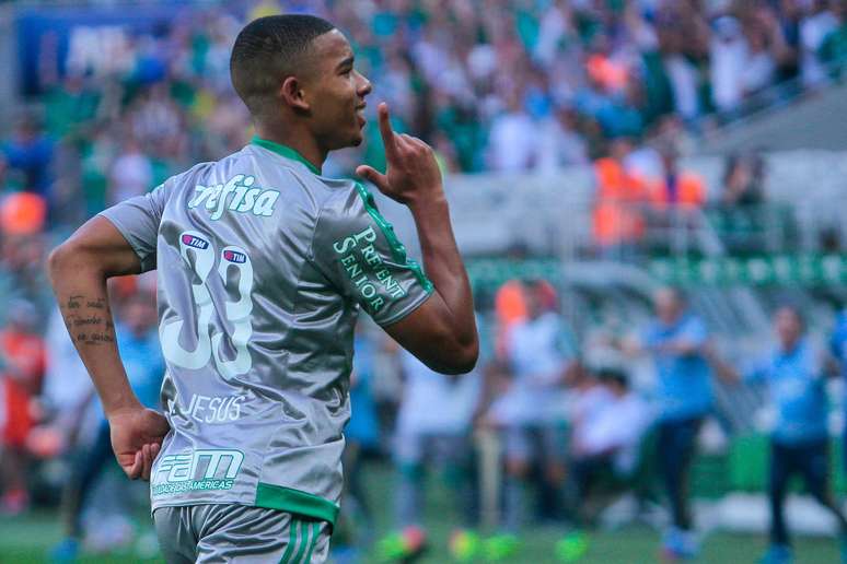 Salvou de novo! Gabriel Jesus marca duas vezes e recoloca o Palmeiras no grupo do G-4