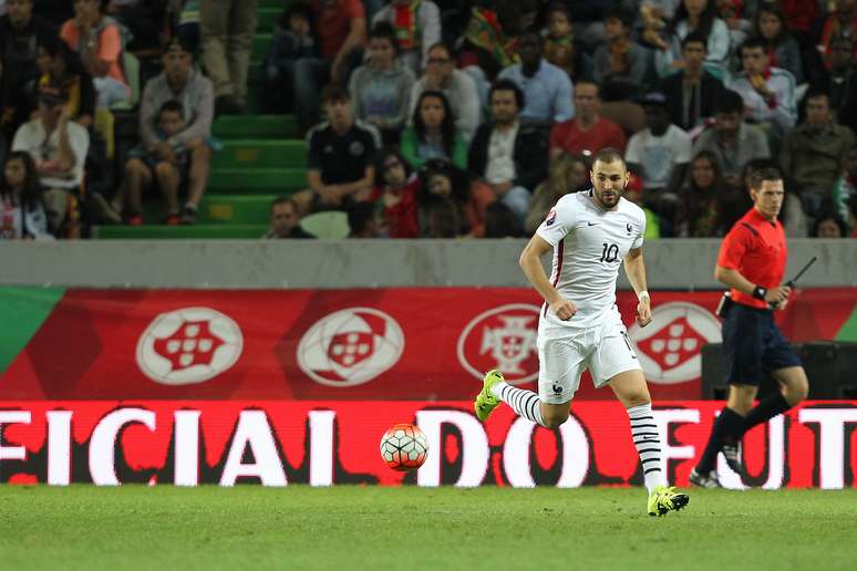 Benzema esteve em campo pela Fran&ccedil;a