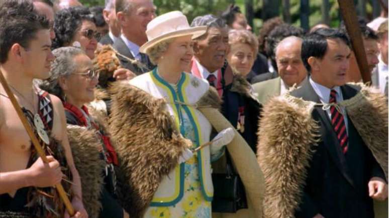 Monarca durante cerimônia na Nova Zelândia