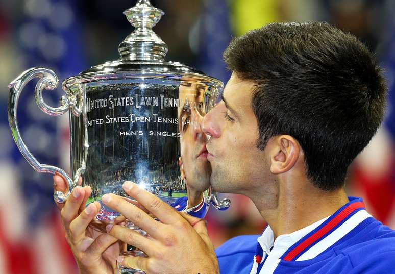 Campeão também em 2011, Novak Djokovic levantou o troféu do US Open pela segunda vez na carreira