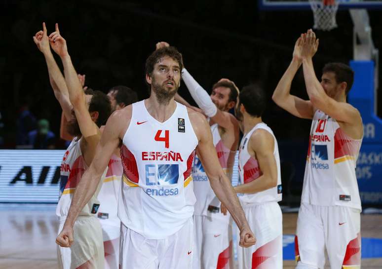 Espanha decidir&aacute; t&iacute;tulo europeu contra o vencedor do duelo S&eacute;rvia x Litu&acirc;nia