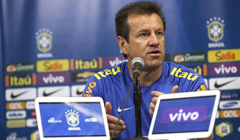 Dunga convoca nesta quinta-feira os jogadores que defenderão a Seleção Brasileira nos dois primeiros compromissos (Chile e Venezuela) das Eliminatórias para a Copa 2018