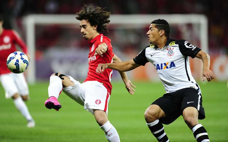 Vald&iacute;via foi um dos destaques do Inter na vit&oacute;ria sobre o Corinthians